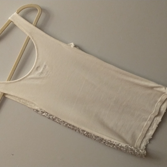 Old Navy Sequined Tank - Size XS - Picture 5 of 8